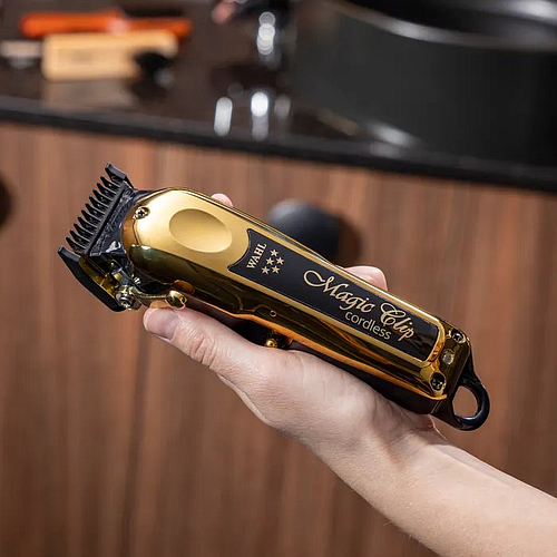 WAHL Professional 5 Star Cordless Gold Magic Clipper